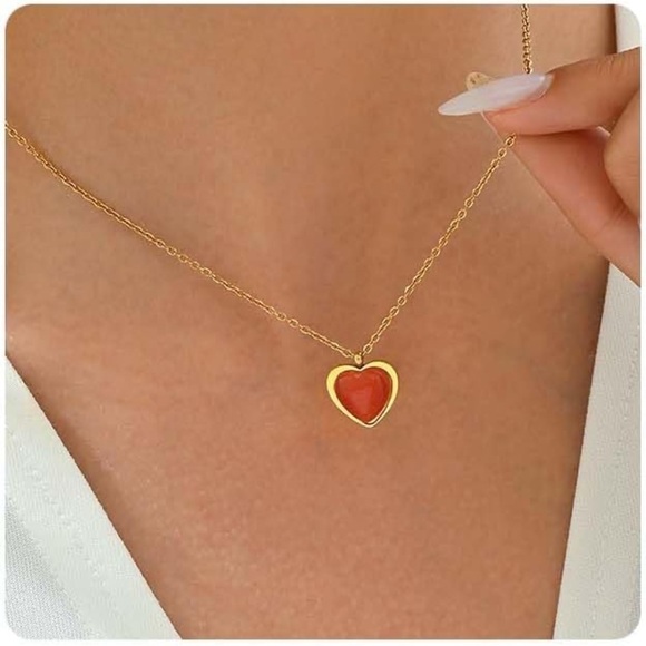 18K Gold Plated Cute Tiny Heart Necklace Dainty Love Heart Pendant Necklaces - Picture 3 of 5